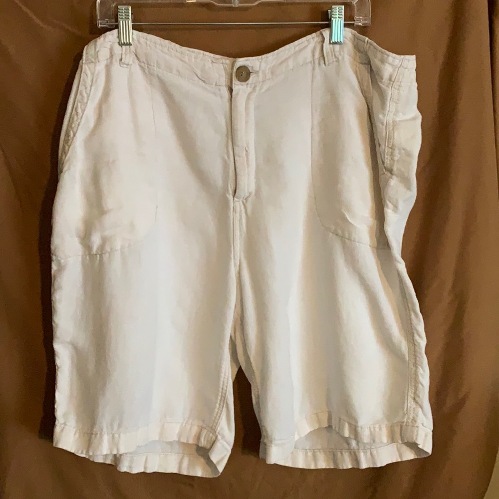 Linen shorts size 40